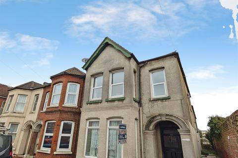 undefined, Southampton SO17