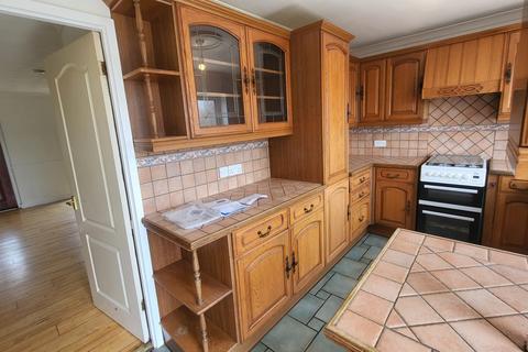 4 bedroom end of terrace house for sale, Monks Dale, YEOVIL