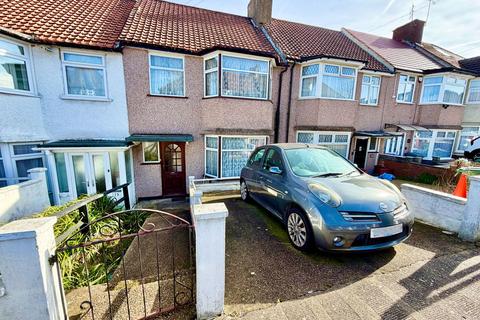 3 bedroom terraced house for sale, The Ridgeway, London NW9