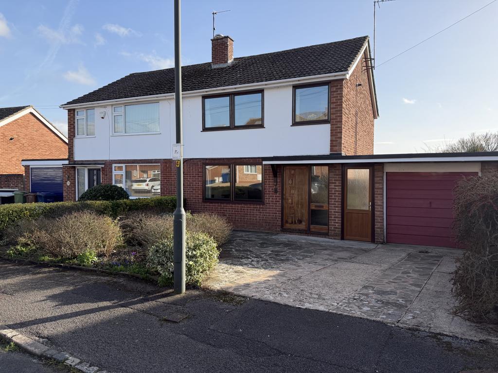 Extended 3 Bedroom Semi Detached For Sale