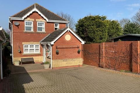 3 bedroom detached house for sale, Shenstone Valley Road, Halesowen B62
