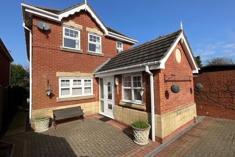 3 bedroom detached house for sale, Shenstone Valley Road, Halesowen B62