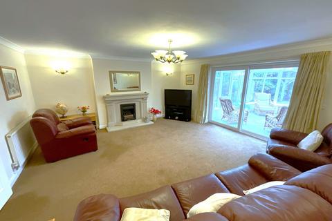 3 bedroom detached house for sale, Shenstone Valley Road, Halesowen B62