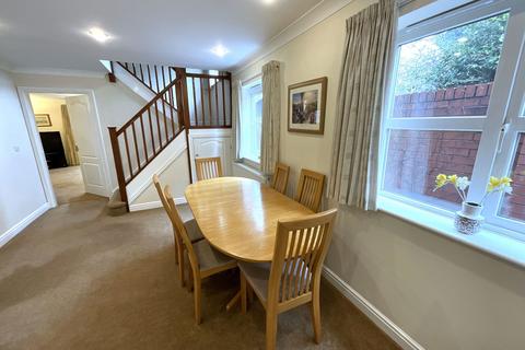 3 bedroom detached house for sale, Shenstone Valley Road, Halesowen B62