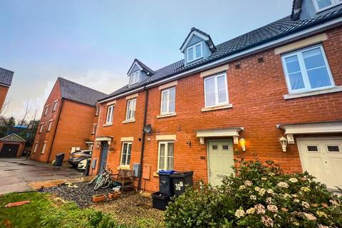 3 bedroom townhouse for sale, Primmers Place, Westbury