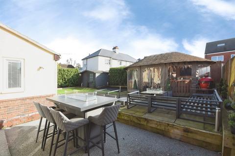 6 bedroom detached house for sale, Laindon Road, BILLERICAY