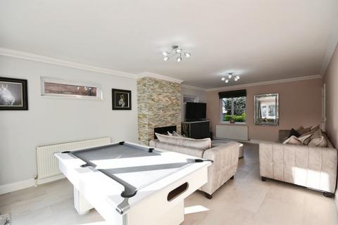 6 bedroom detached house for sale, Laindon Road, BILLERICAY