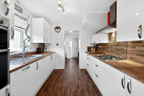 4 bedroom semi-detached house for sale, Dunrobin Avenue, Elderslie, Johnstone