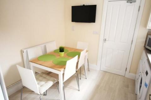 undefined, St Peters Avenue, Kettering, Northants, NN16