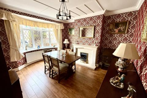 3 bedroom semi-detached house for sale, Grantham Avenue, Park Road