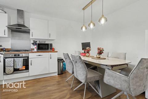 undefined, Shearwater Close, Ashford
