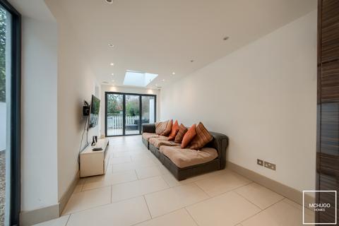 4 bedroom end of terrace house for sale, Lonsdale Road, Harborne B17