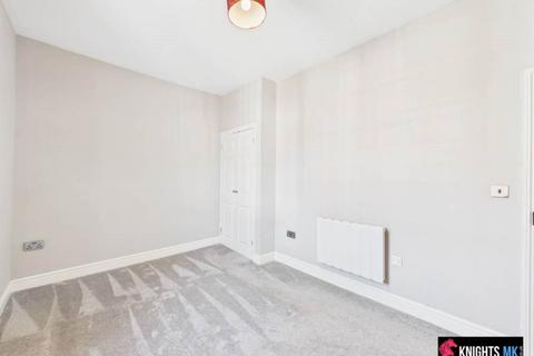 undefined, B High Street, Buckingham MK18