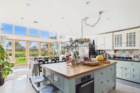 4 bedroom detached house for sale, La Rue Des Friquettes, St Saviour