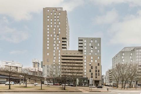 1 bedroom flat for sale, Prestons Road, London E14