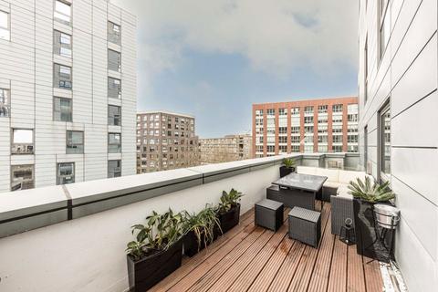Prestons Road, London E14