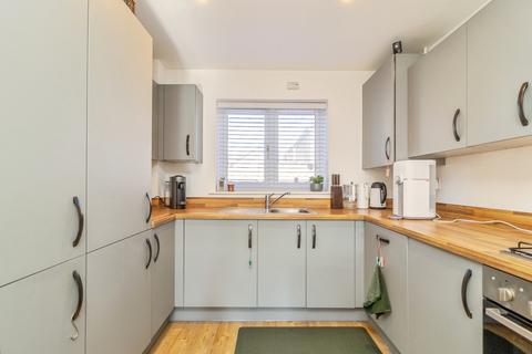 4 bedroom semi-detached house for sale, Hemingway Loke, Tattenhoe Park, Milton Keynes, Buckinghamshire, MK4