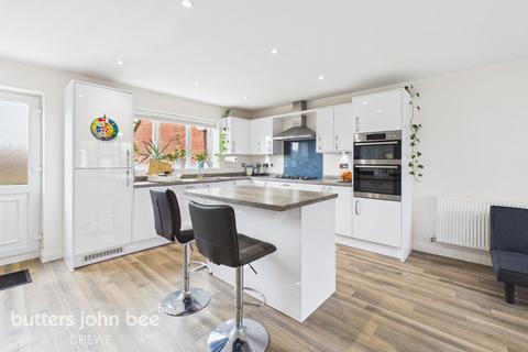 4 bedroom detached house for sale, Alfred King Close, Crewe
