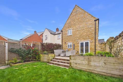 undefined, Roberts Road, Silverstone, NN12