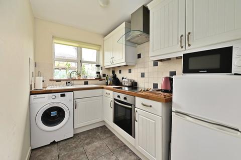 1 bedroom flat for sale, Englefield Close, Surrey TW20