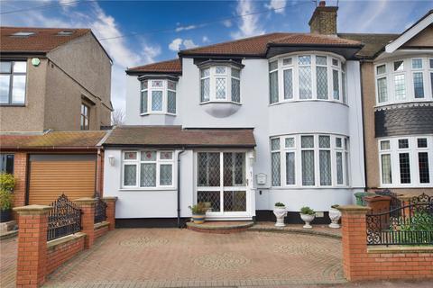4 bedroom end of terrace house for sale, Westrow Drive, Barking, IG11