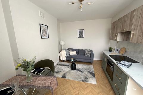 2 bedroom apartment to rent, Rockley Road, London, W14