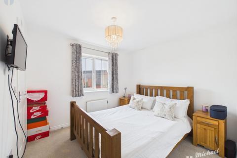 3 bedroom semi-detached house for sale, Mirabelle Close, Aylesbury