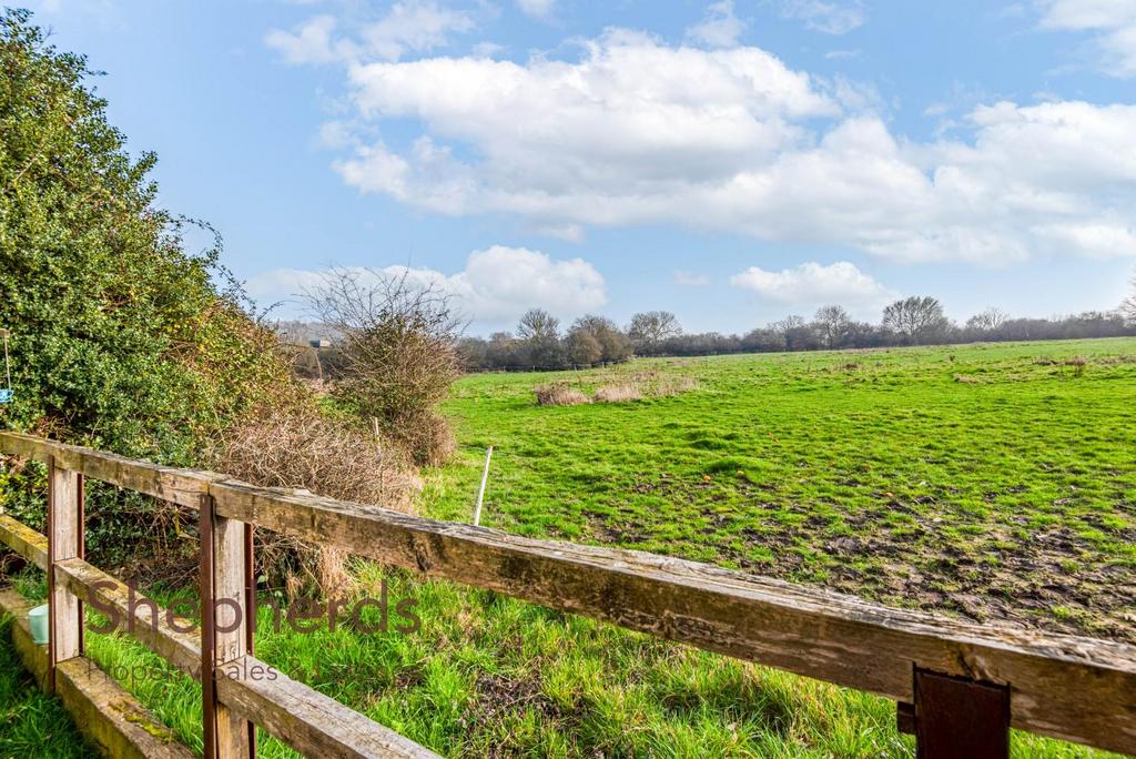 DSC 8225-Edit.jpg