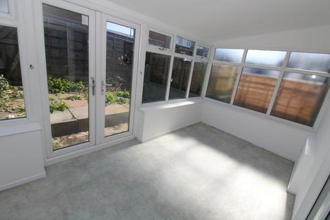 3 bedroom terraced house for sale, Middle Green, Ashton-Under-Lyne OL6