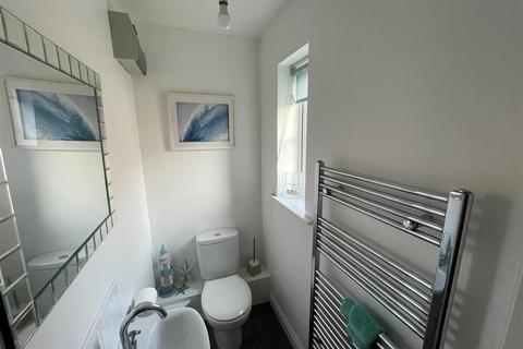 3 bedroom semi-detached house for sale, Bayfield, West Allotment, Newcastle Upon Tyne