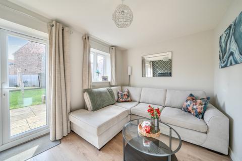 2 bedroom semi-detached house for sale, Heather Gardens, Pontefract, WF8