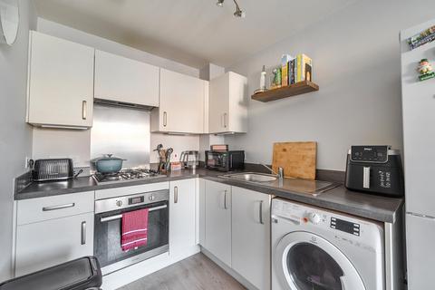 2 bedroom semi-detached house for sale, Heather Gardens, Pontefract, WF8