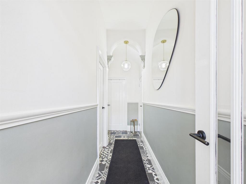 Hallway.jpg