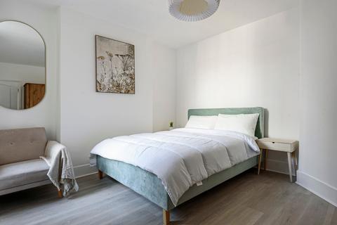 1 bedroom flat for sale, Amelia Street, London, SE17