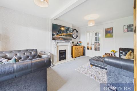 3 bedroom semi-detached house for sale, West Garth Gardens, Cayton, Scarborough