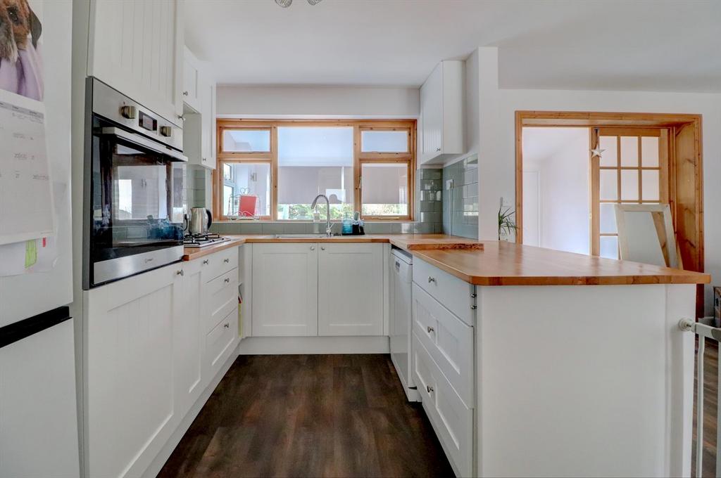 Kitchen ii.jpg