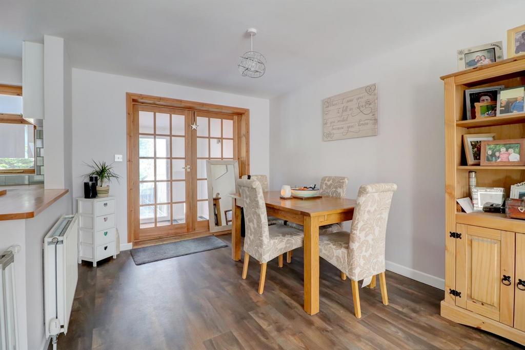 Dining area.jpg