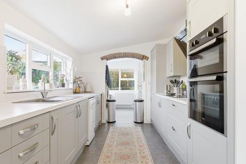 5 bedroom detached bungalow for sale, Kirkley Park Road, Lowestoft