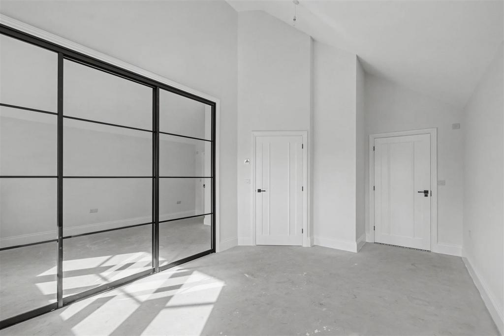 Bedroom 1 2.jpeg