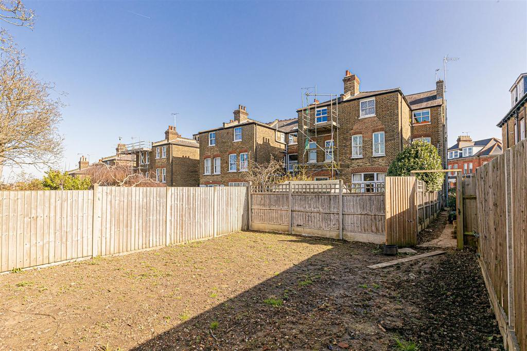 Hillfield Road (29).jpg