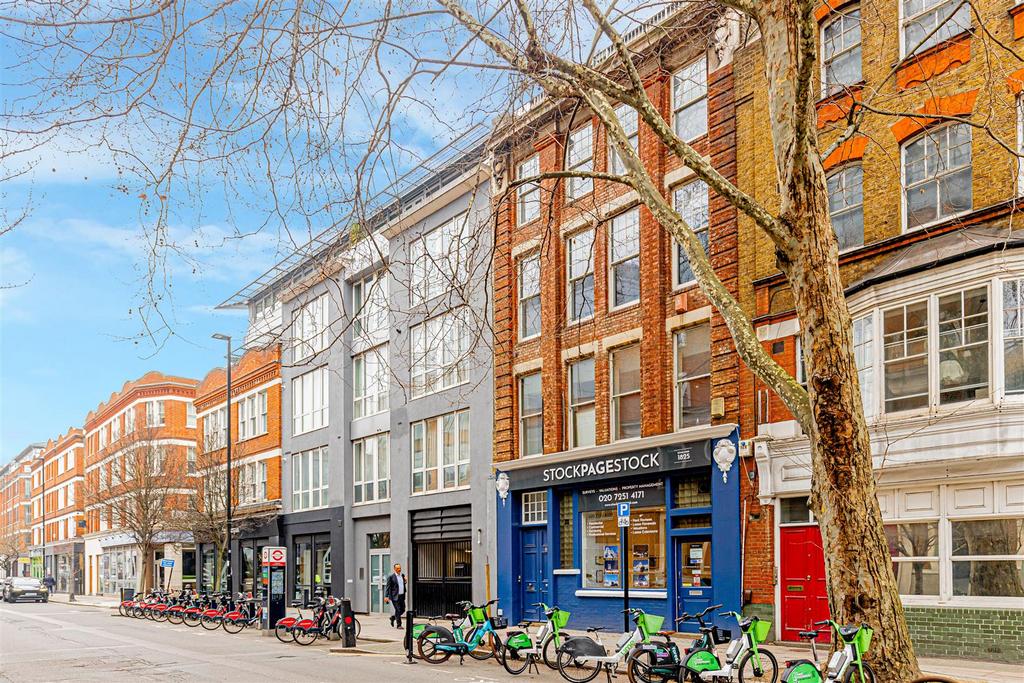 Goswell Road (3).jpg