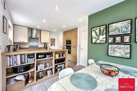 3 bedroom detached house for sale, Roseway Avenue, Cadishead, M44
