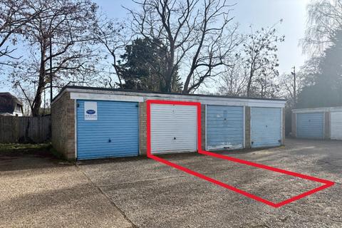 undefined, Wallace Close, Woodley, Reading