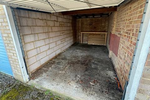 undefined, Wallace Close, Woodley, Reading
