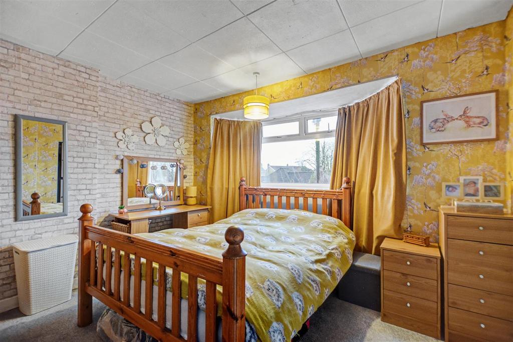 Bedroom 1 1.jpeg
