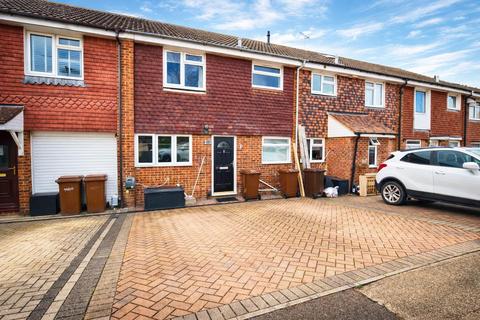 3 bedroom terraced house for sale, Culpepper Road, Rainham