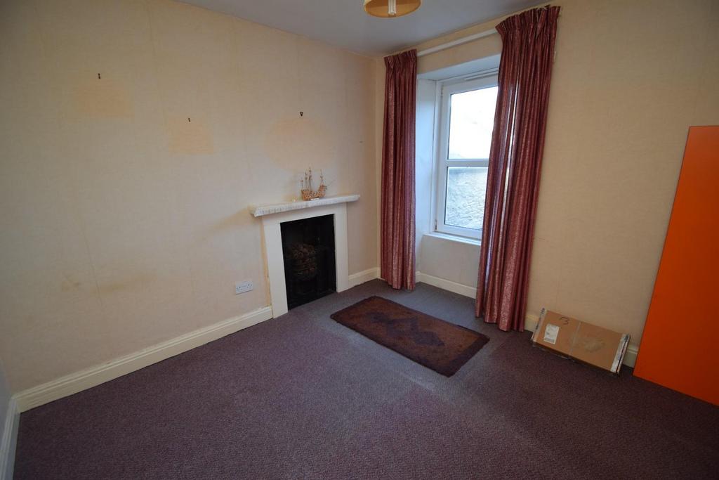 Bedroom 2.JPG