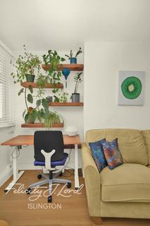 2 bedroom apartment for sale, Highbury Quadrant, London