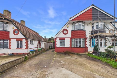 3 bedroom semi-detached house for sale, Old Farm Avenue, Sidcup DA15