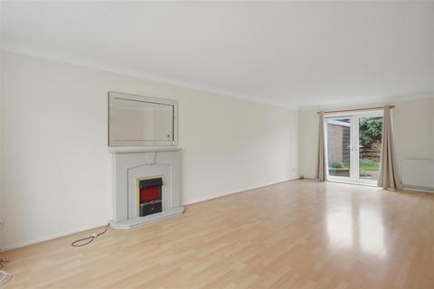 3 bedroom detached house for sale, Fairfield Road, Chesterfield